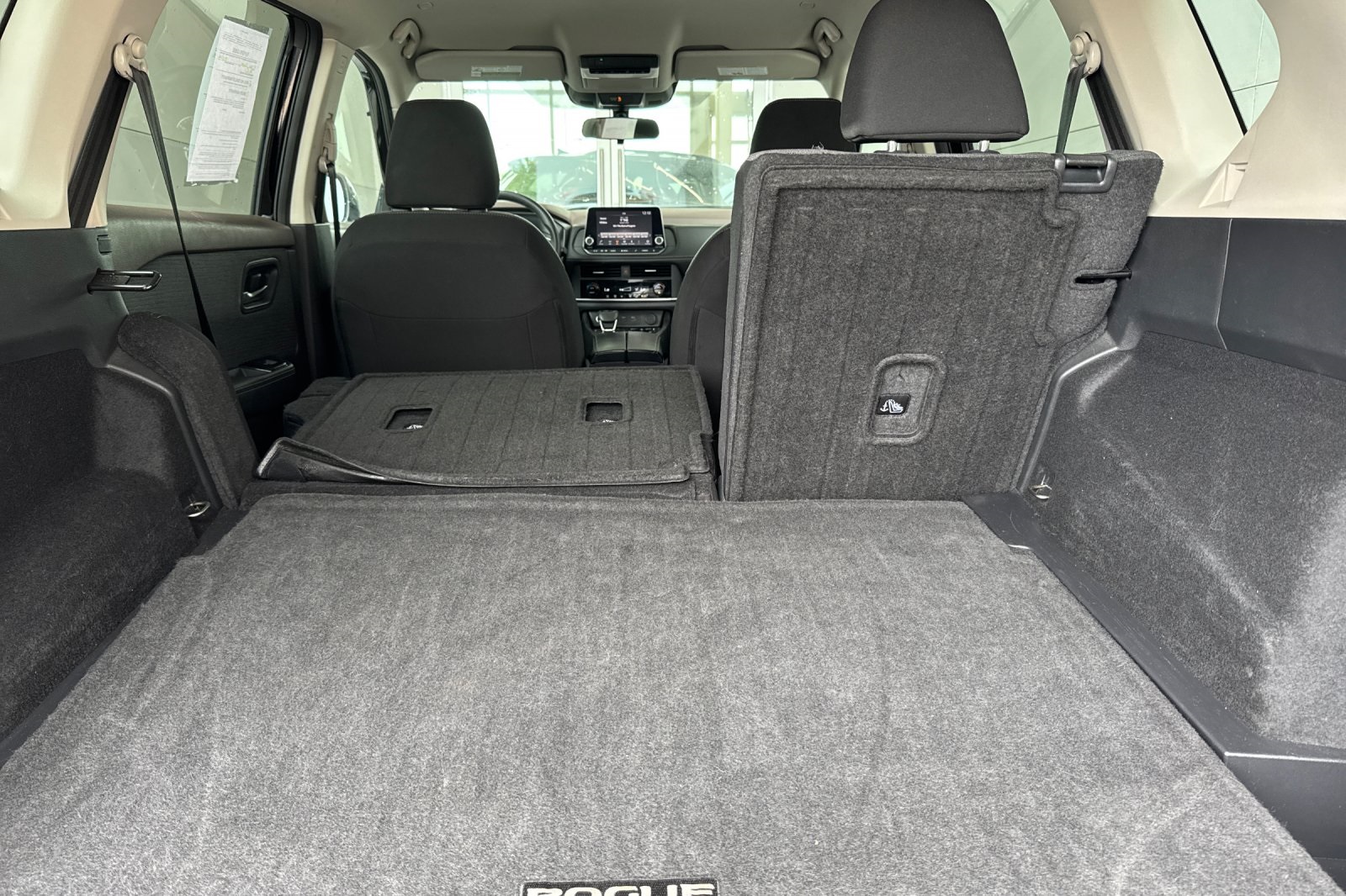 2023 Nissan Rogue SV photo 15