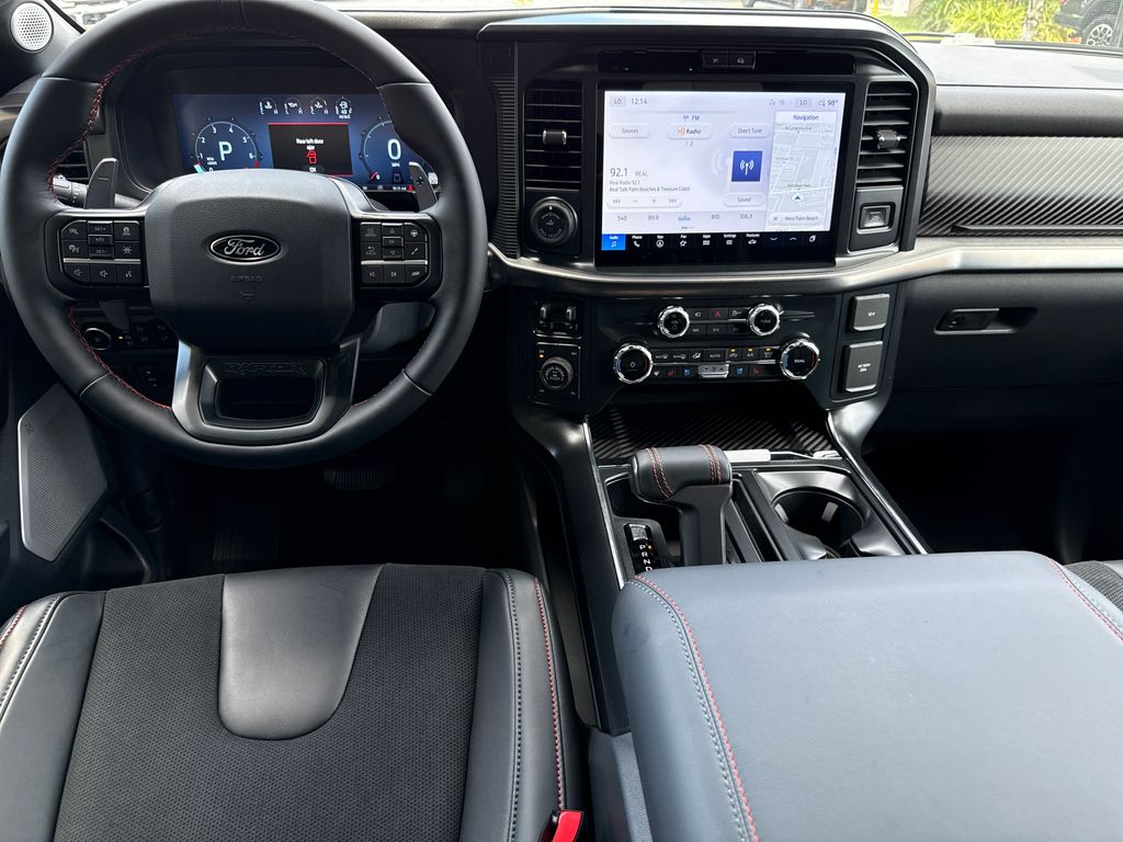 2025 Ford F-150 Raptor photo 3