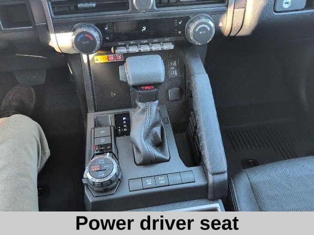 2025 Toyota 4Runner TRD Off-Road Premium photo 3