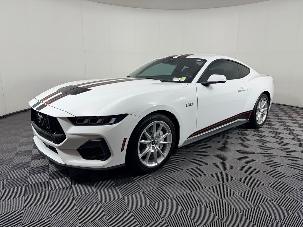 2024 Ford Mustang GT Premium photo 2