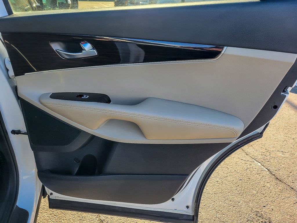 2020 KIA SORENTO - Image 24