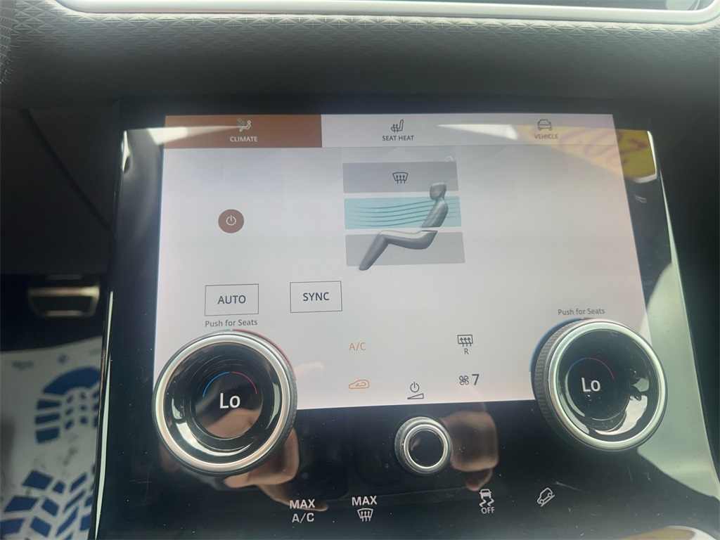 2023 Land Rover Range Rover Velar R-Dynamic S photo 19
