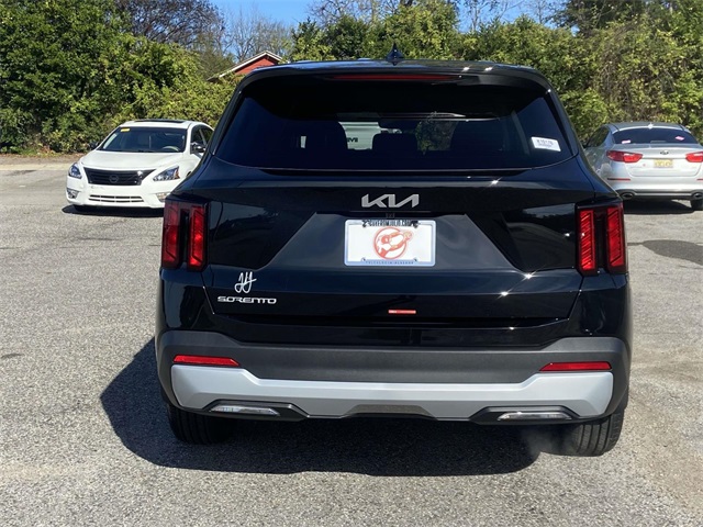 2026 Kia Sorento LX photo 2