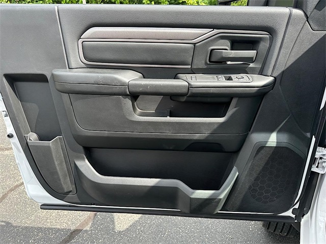 2025 Ram 5500 Tradesman photo 12