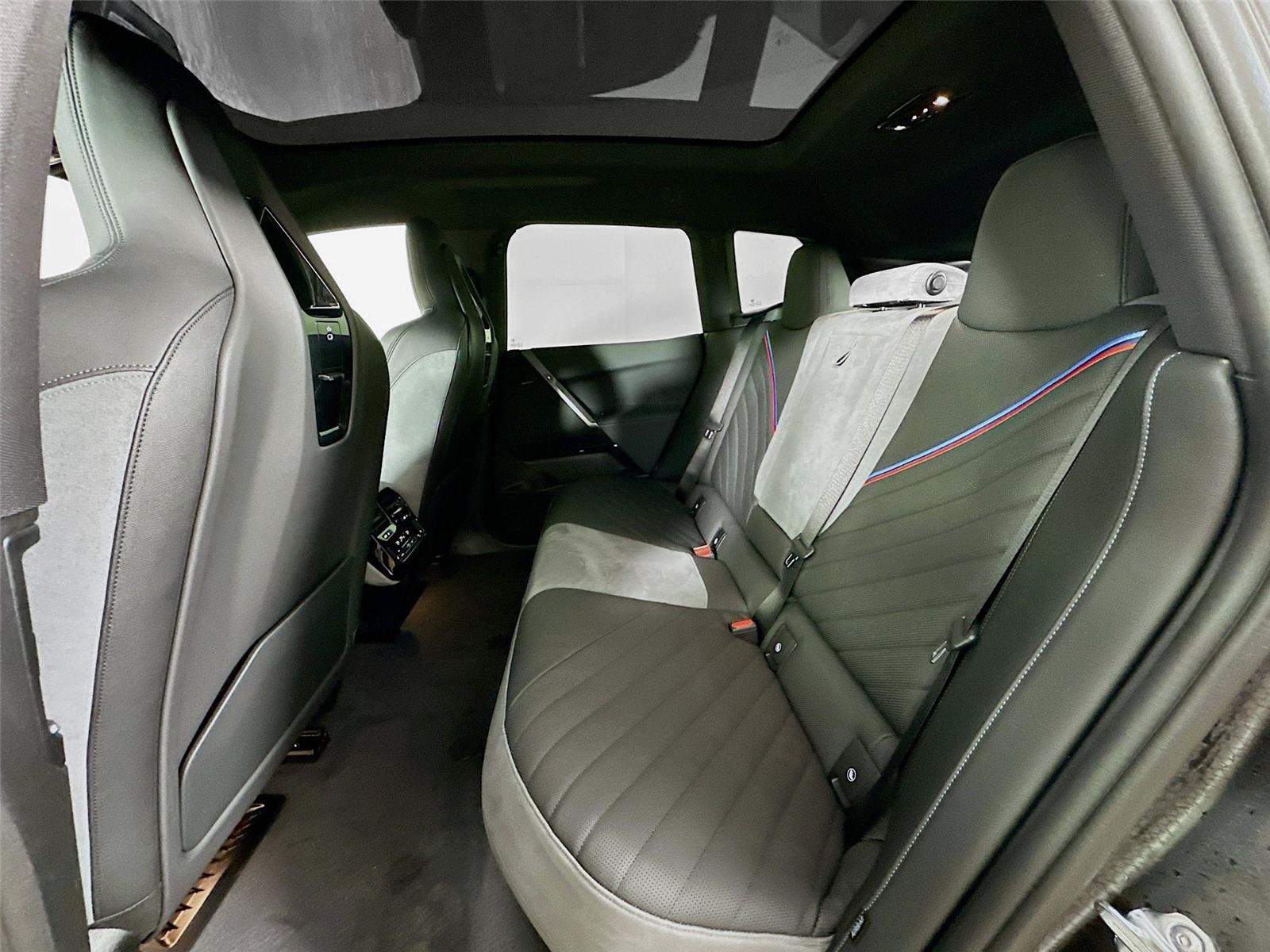 2026 Bmw iX photo 25