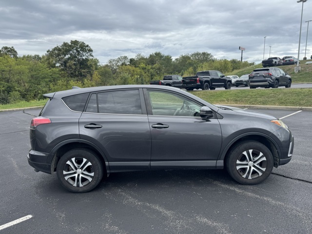 2018 Toyota RAV4 LE photo 2
