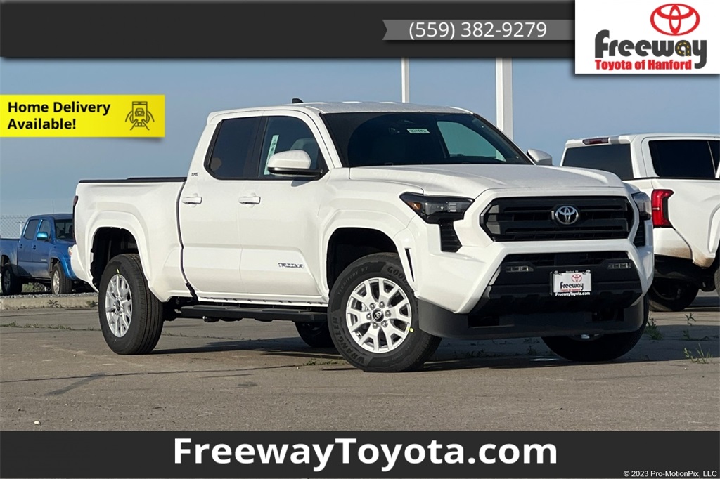 2026 Toyota Tacoma SR5's photo