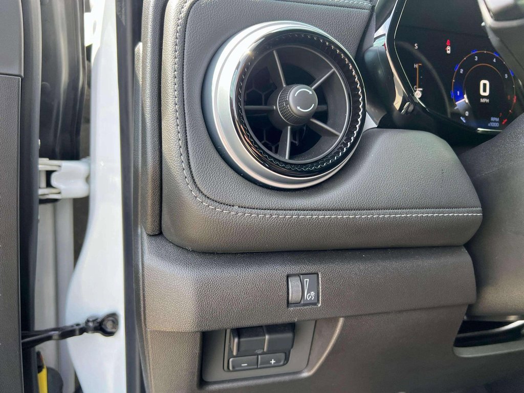 2023 Chevrolet Colorado LT photo 16