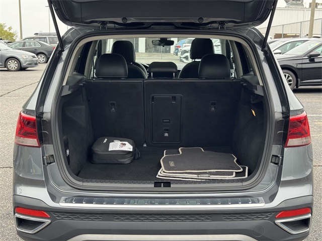 2023 Volkswagen Taos SE photo 29