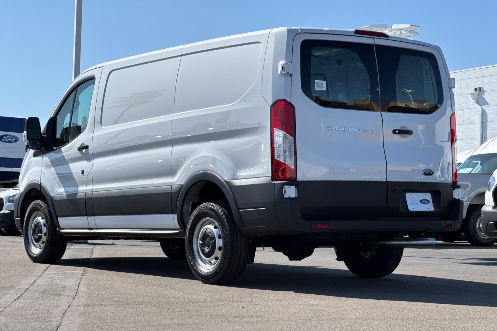 2025 Ford Transit Cargo Van photo 4