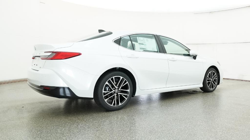 2025 Toyota Camry XLE photo 21