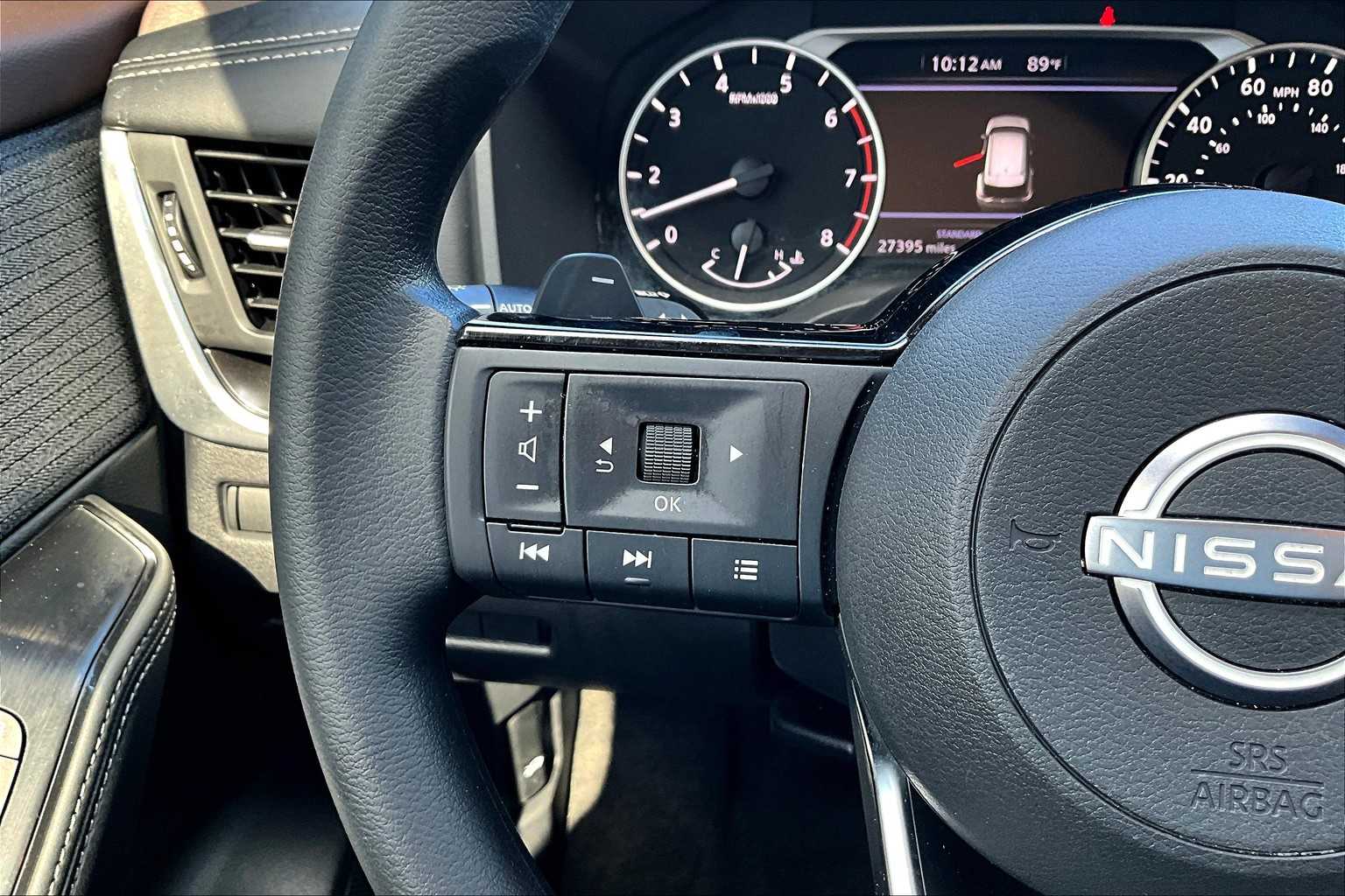 2023 Nissan Rogue SV photo 21