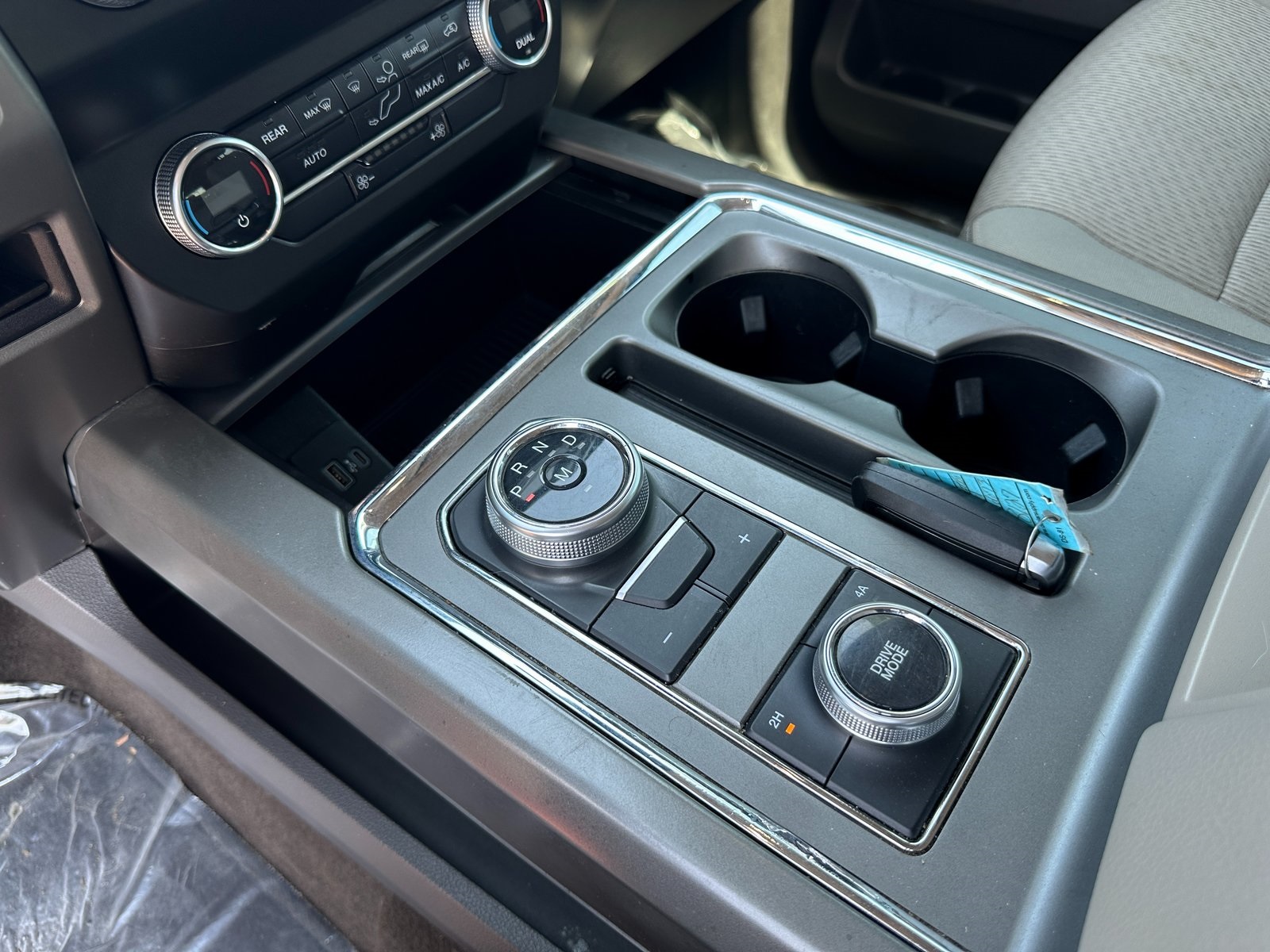 2021 Ford Expedition XLT photo 19