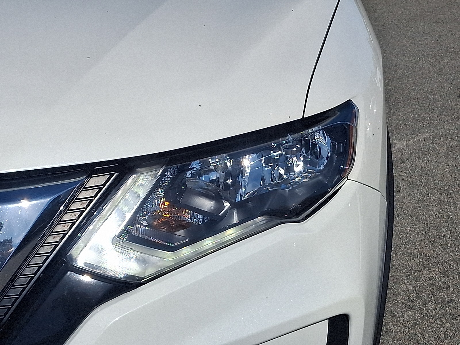 2019 Nissan Rogue SV photo 7