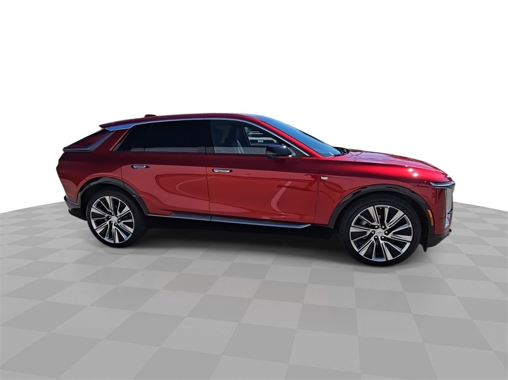 2024 Cadillac Lyriq Luxury photo 9