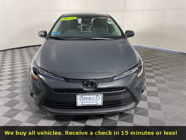 2024 Toyota Corolla LE photo 2