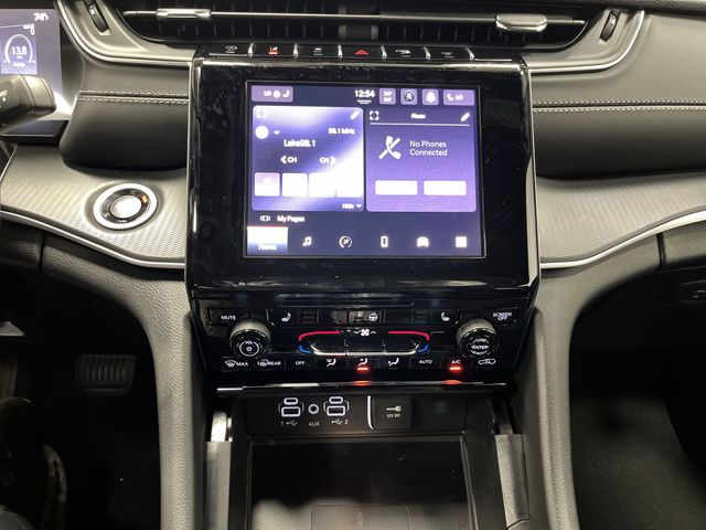 2025 Jeep Grand Cherokee Altitude X photo 8