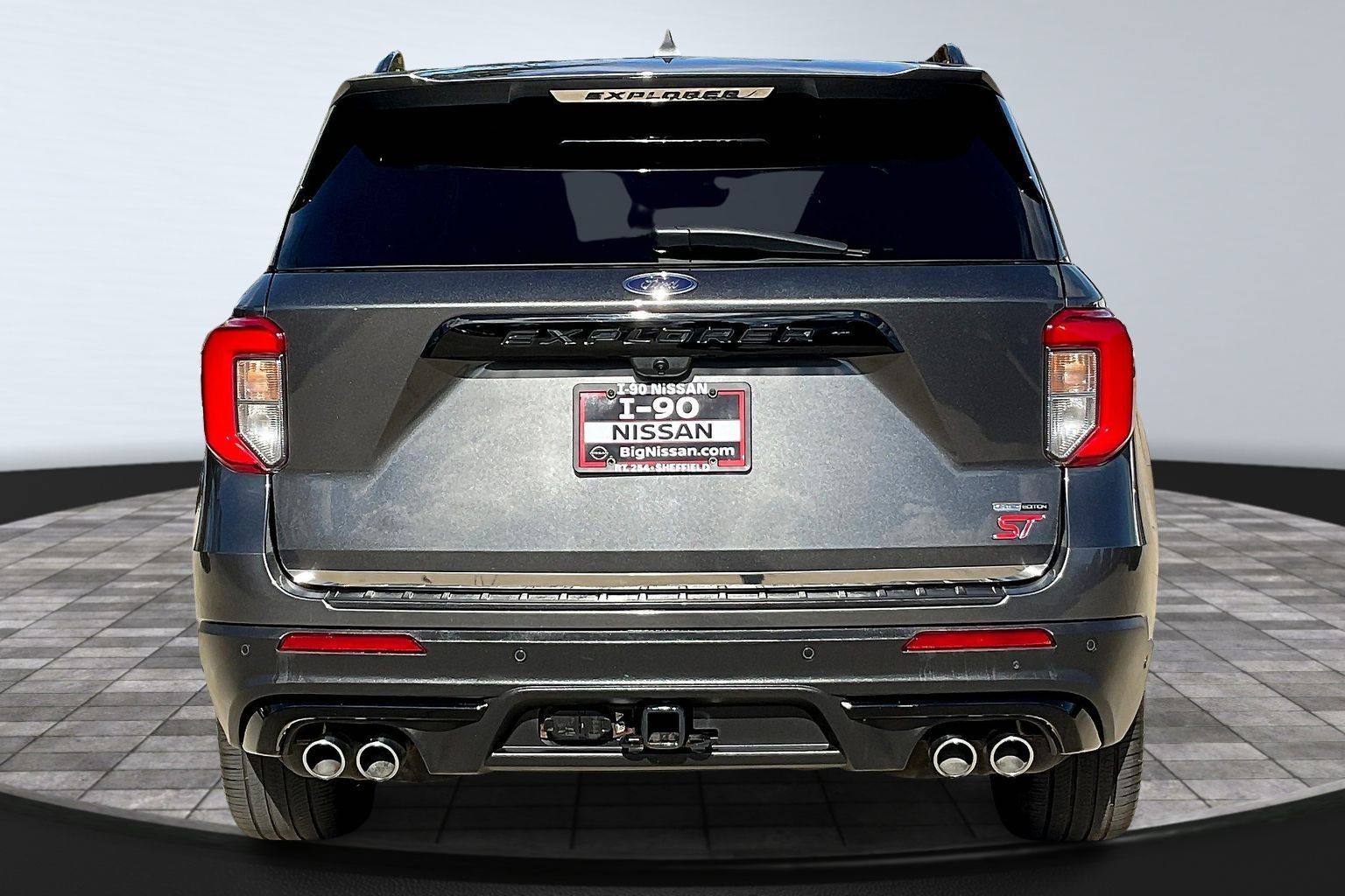 2020 Ford Explorer ST photo 4