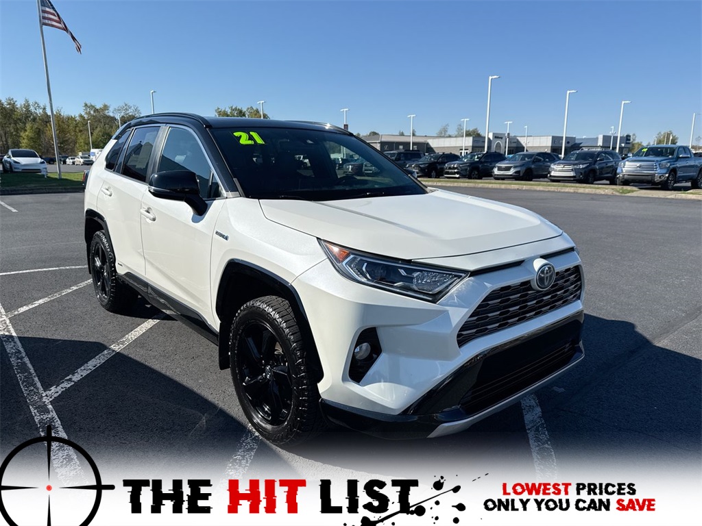 2021 Toyota RAV4 XSE's photo