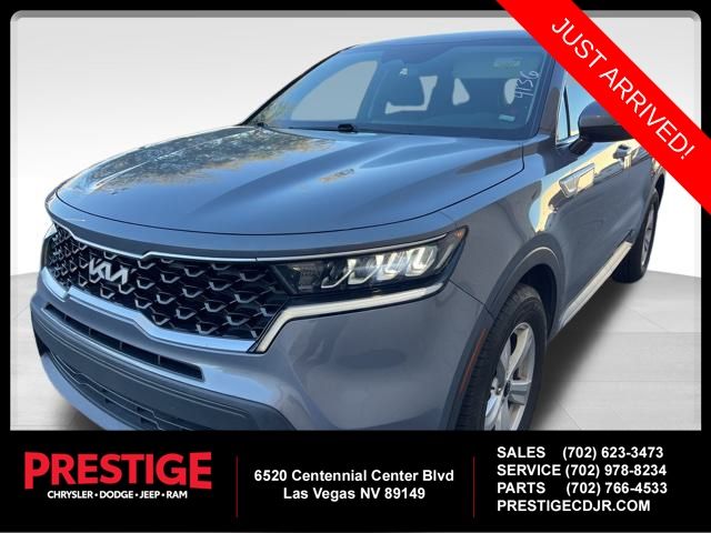 2023 Kia Sorento LX's photo