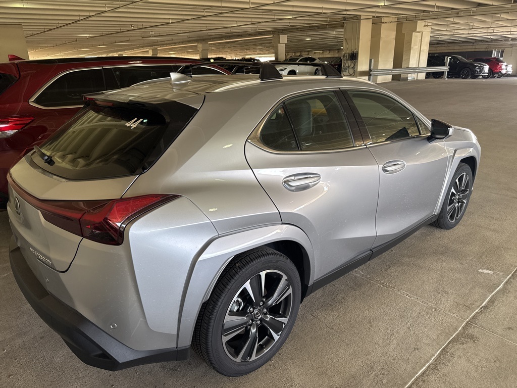 2025 Lexus UX Premium photo 3