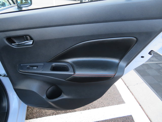 2024 Nissan Versa SR photo 13