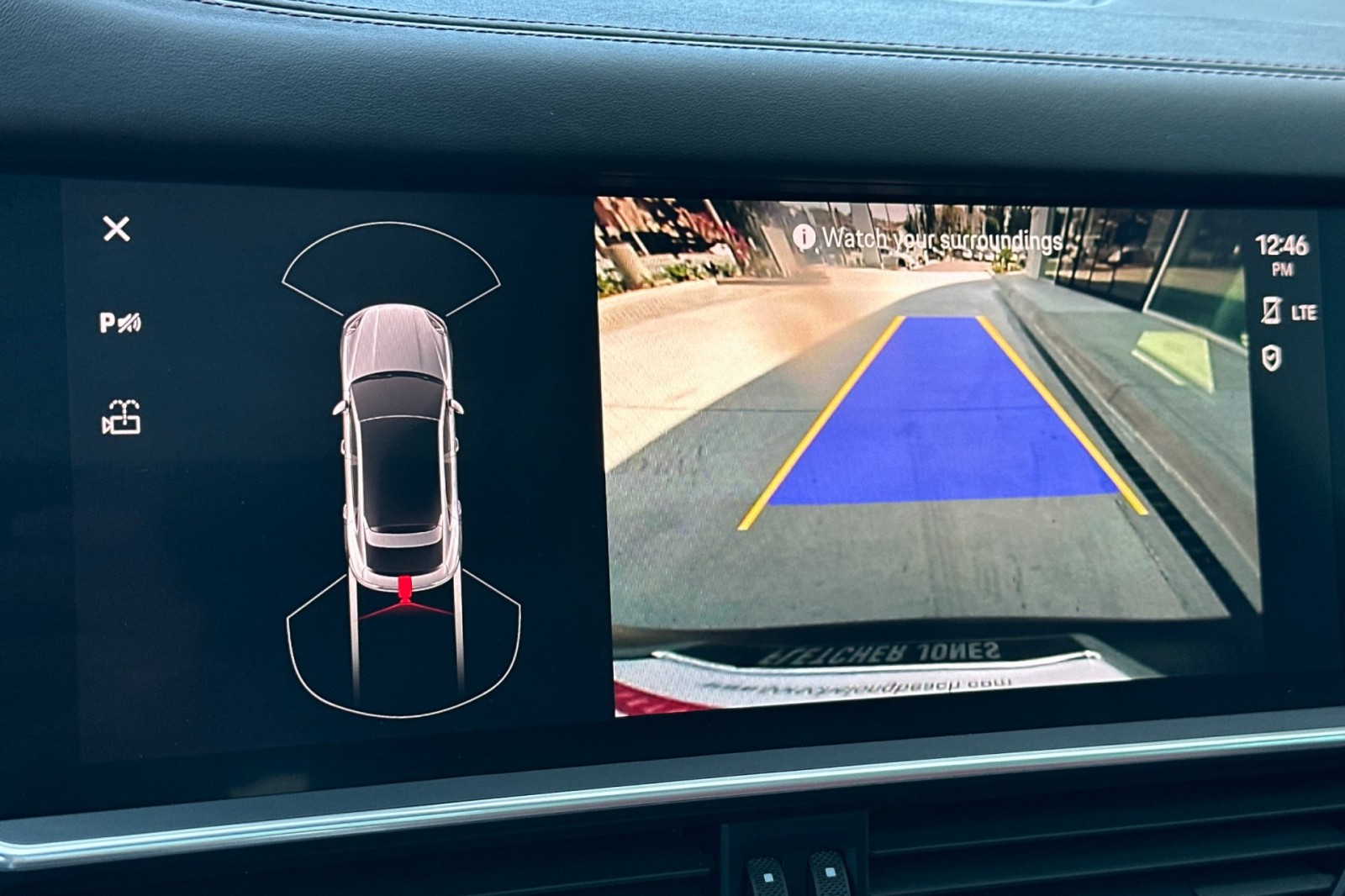 2022 Porsche Cayenne Platinum Edition photo 26