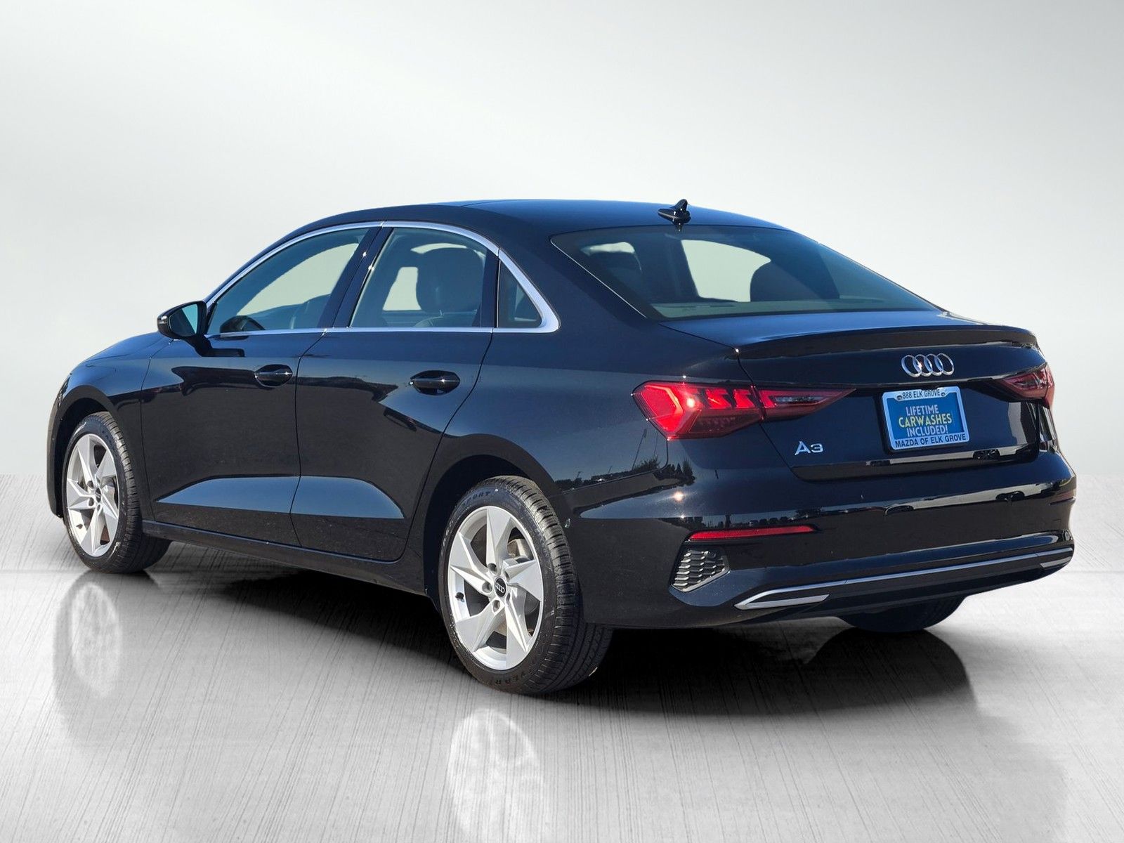 2023 Audi A3 Premium Plus 40 TFSI photo 7