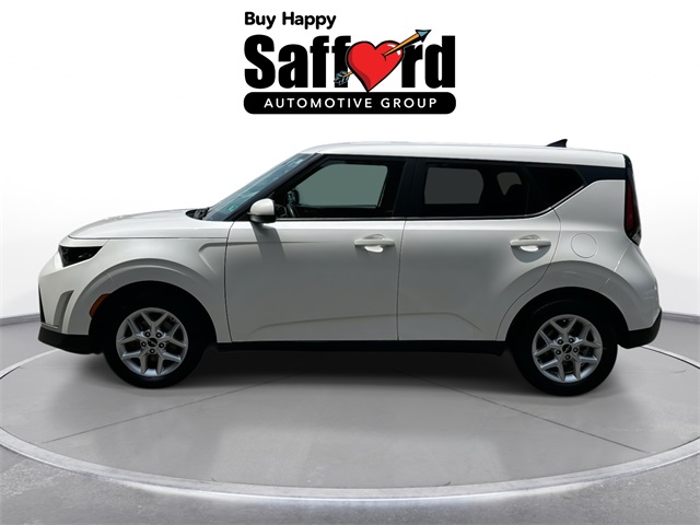 2023 Kia Soul LX photo 4