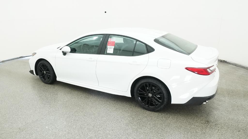 2025 Toyota Camry SE photo 11