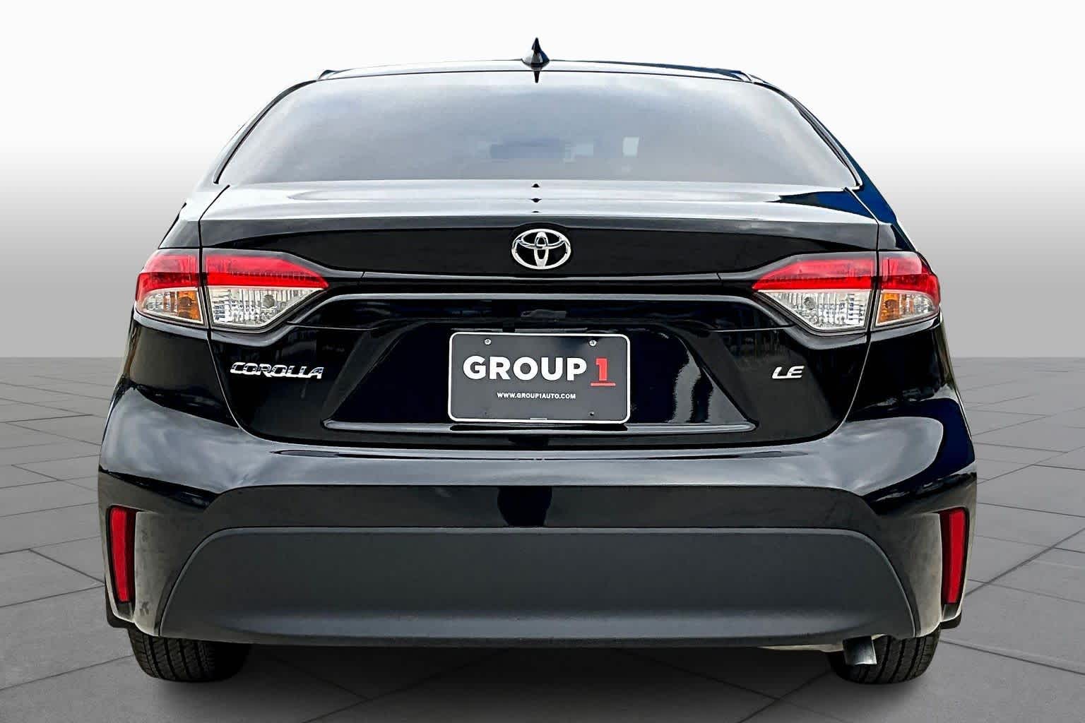 2025 Toyota Corolla LE photo 4