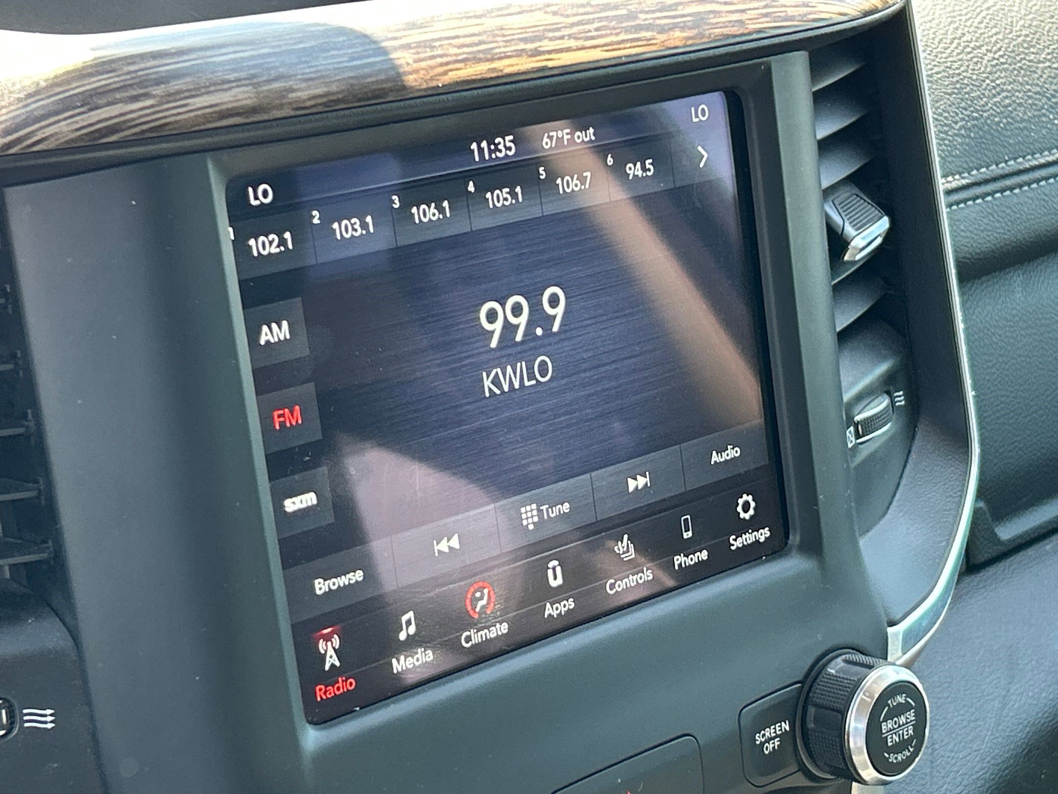 2020 Ram 1500 Laramie photo 18