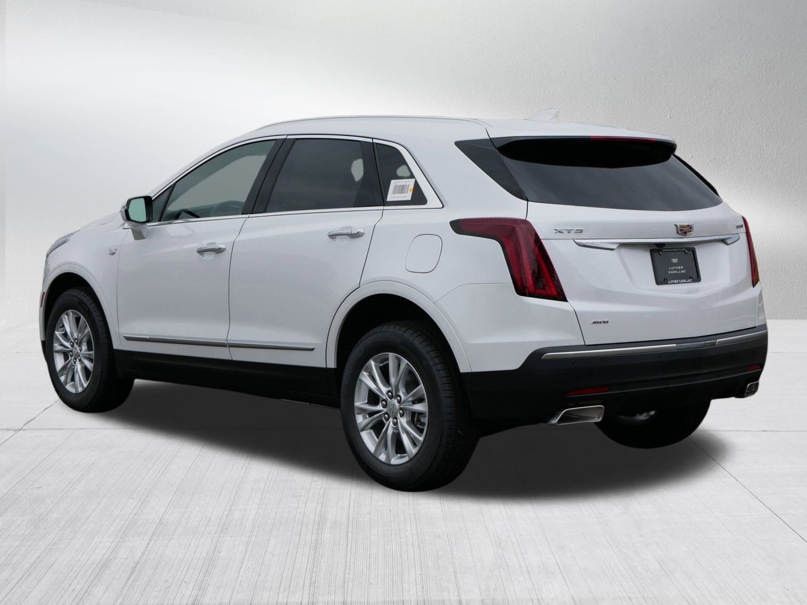 2026 Cadillac XT5 Luxury photo 3