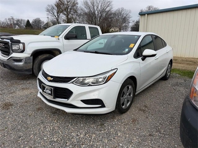 2017 Chevrolet Cruze LS's photo