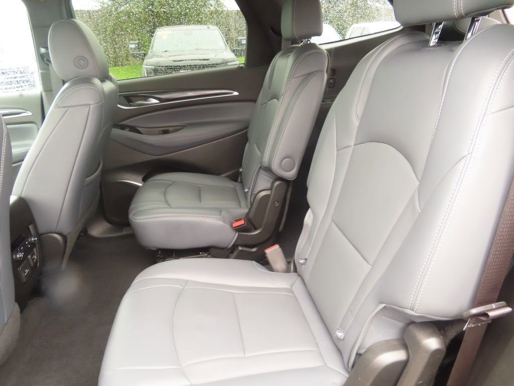 2024 Buick Enclave Premium photo 13