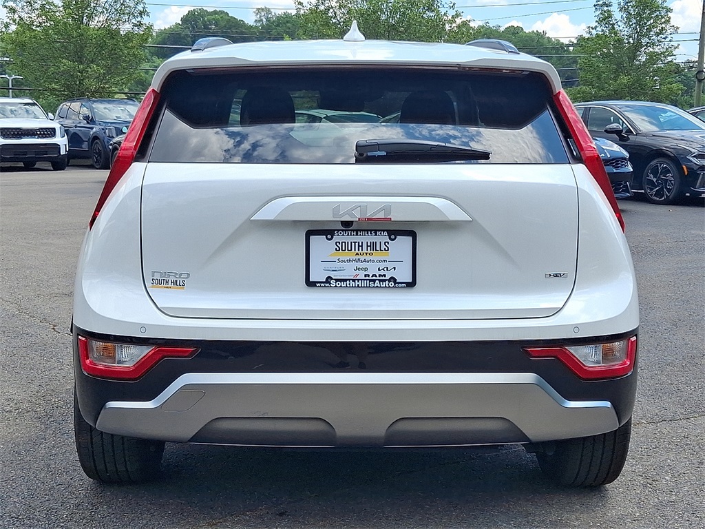 2025 Kia Niro EX Touring photo 5