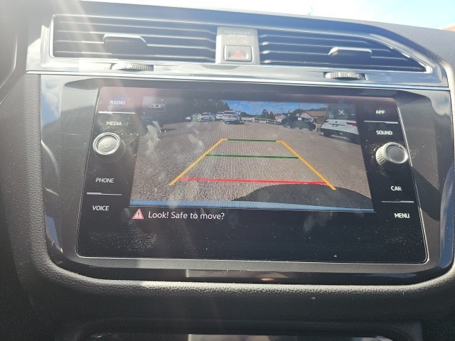 2022 Volkswagen Tiguan SE photo 12