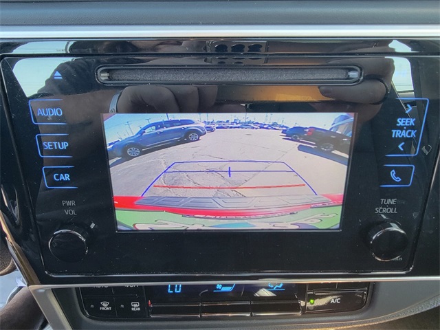 2018 Toyota Corolla SE photo 34