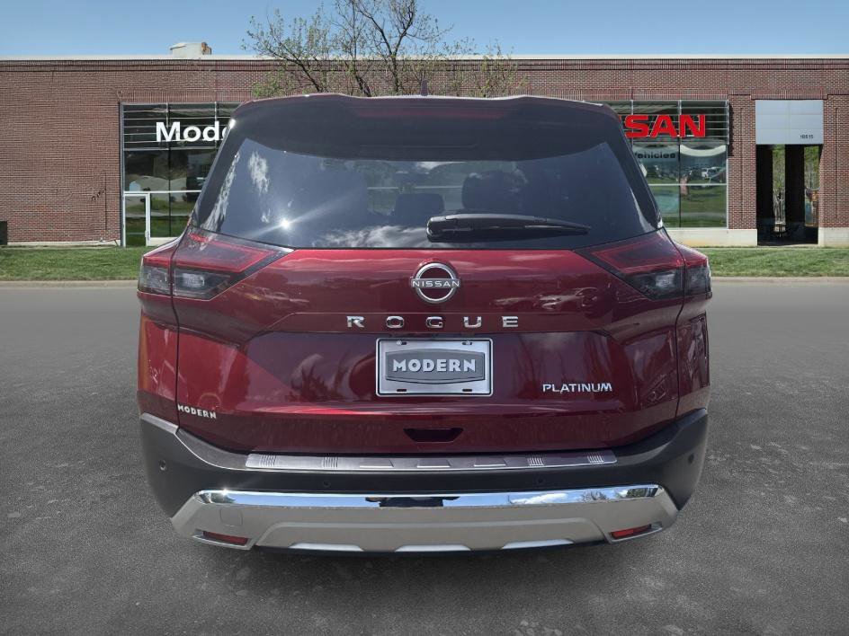 2022 Nissan Rogue Platinum photo 3