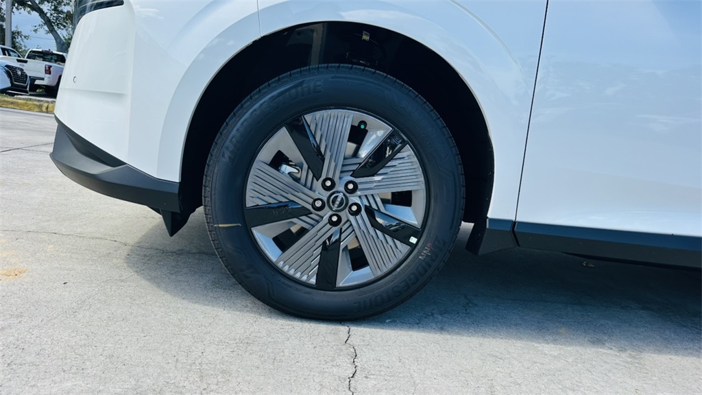2025 Nissan Murano SL photo 9