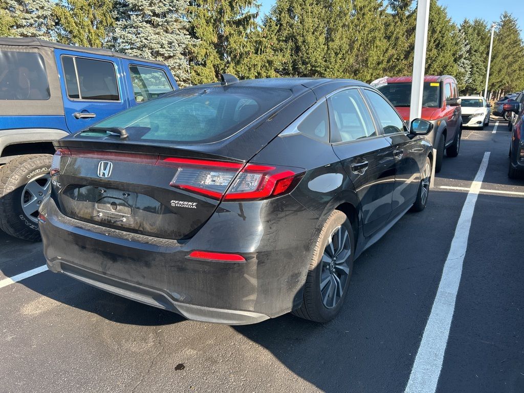 2023 Honda Civic Hatchback EX-L photo 3