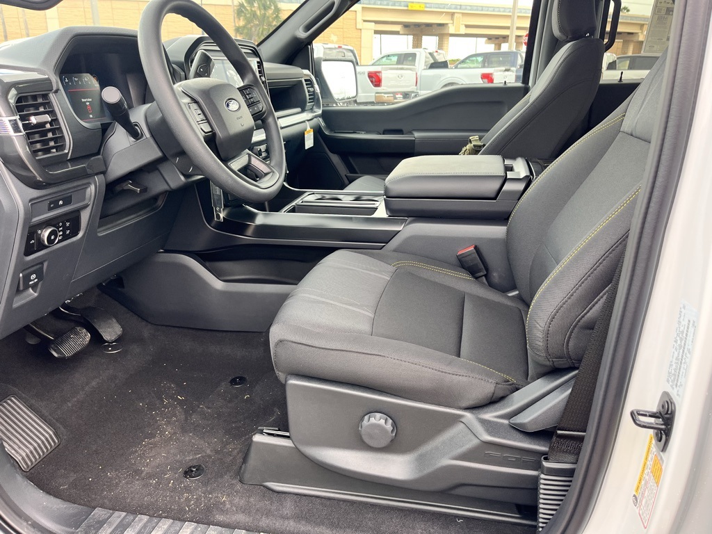 2025 Ford F-150 STX photo 13