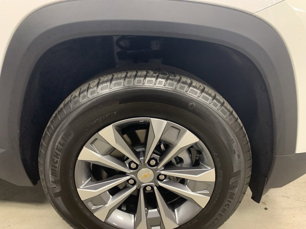 2026 Chevrolet Equinox LT photo 10