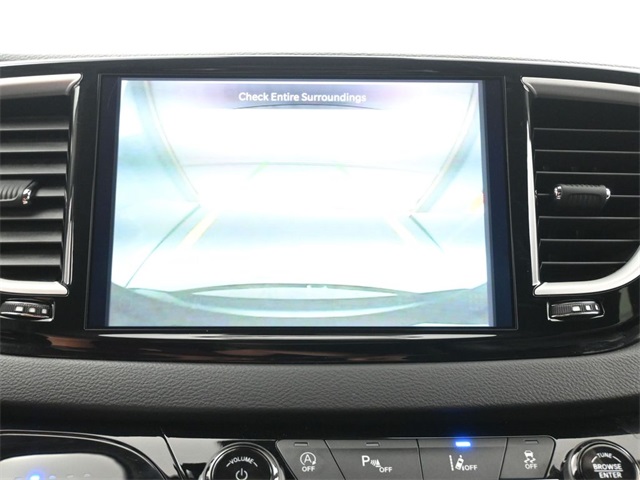 2022 Chrysler Pacifica Touring L photo 6