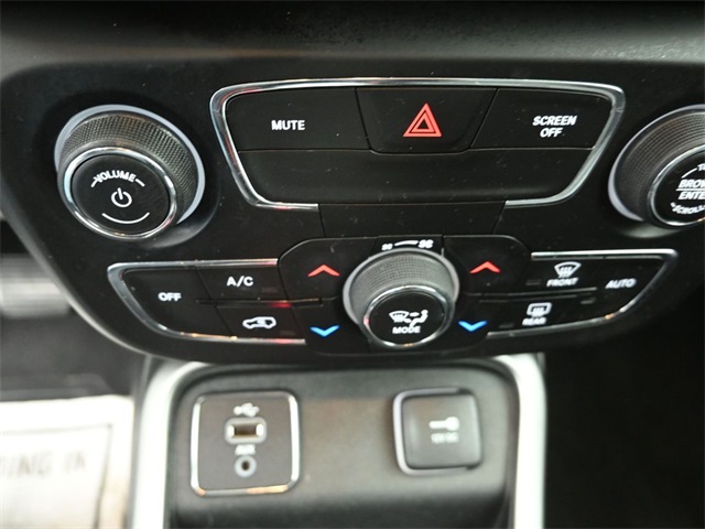 2017 JEEP COMPASS - Image 17