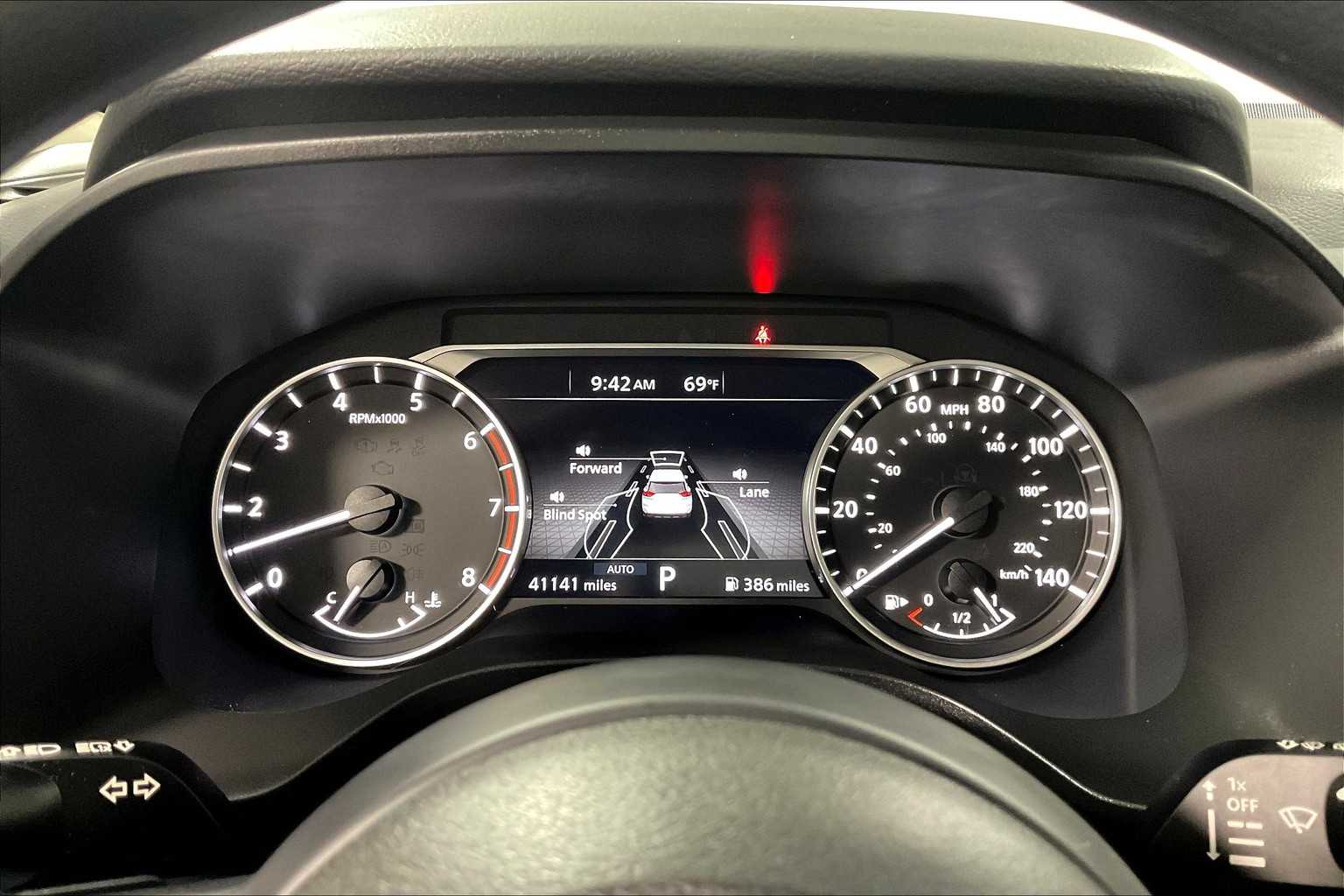 2024 Nissan Rogue SV photo 23