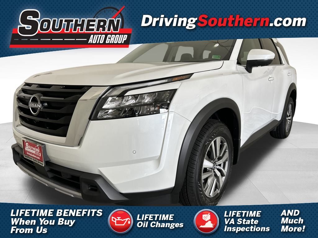 2025 Nissan Pathfinder SL's photo