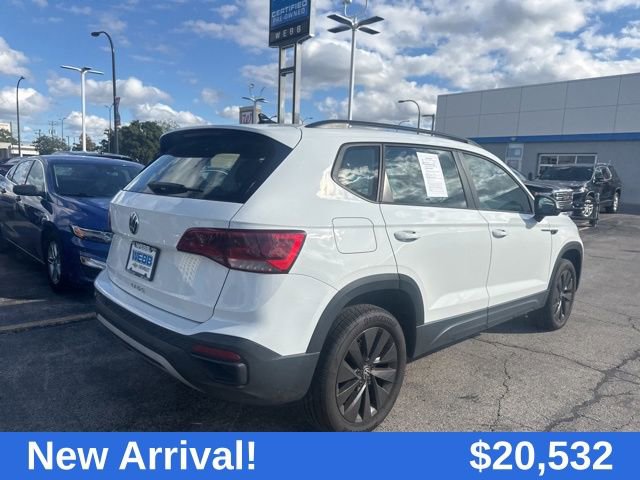 2024 Volkswagen Taos S photo 3