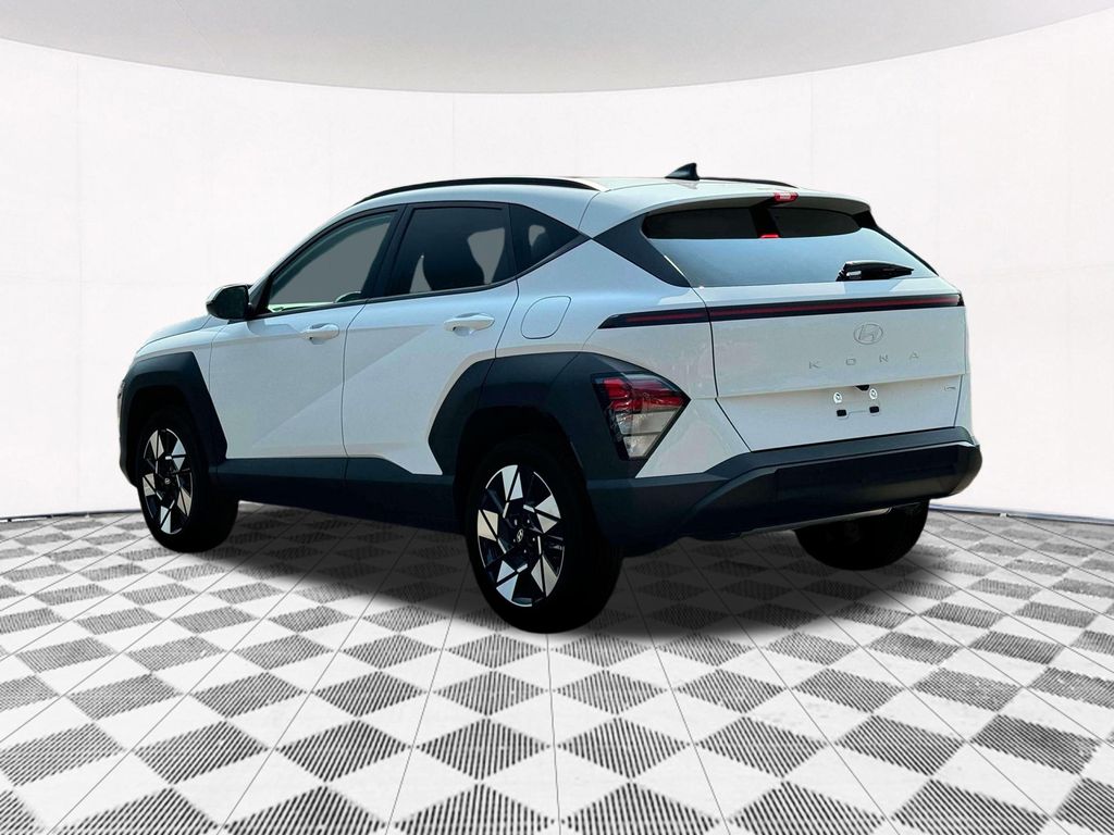 2025 Hyundai Kona SEL photo 4