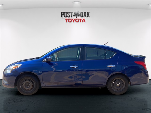 2019 Nissan Versa 1.6 SV photo 4